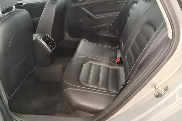 Used Volkswagen Passat 2016 330TSI DSG Luxury Edition Left Rear Seat