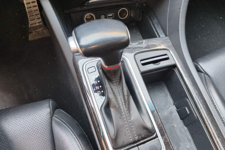 Used Kia K5 2016 2.0L Automatic LUX