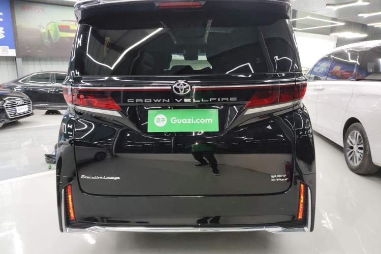 Used Toyota Vellfire 2024 Crown Dual-Engine 2.5L Ultimate Edition