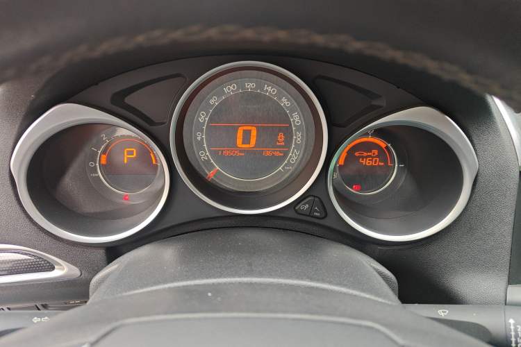 Used Citroen C4L 2013 1.8L Automatic Jingzhi Edition Instrument Cluster