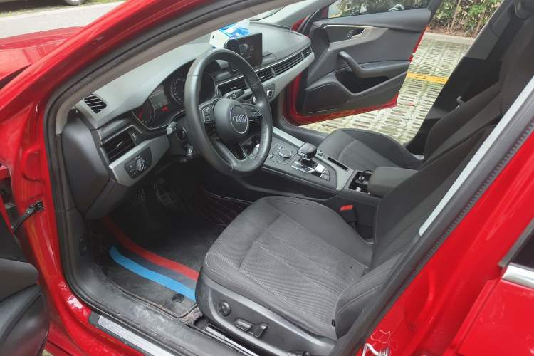 Used Audi A4L 2018 30th Anniversary Edition 40 TFSI Trendy Model
