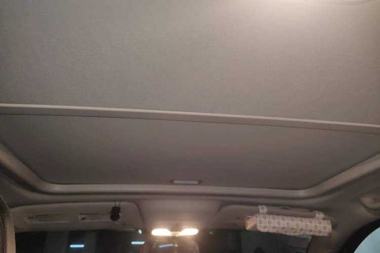 Used Jeep Compass 2012 2.4L four-wheel-drive sport version
