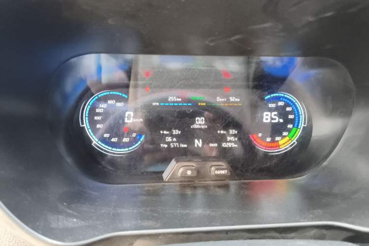 Used Chana Ruixing EM60 2025 Passenger Version Comfort Edition 6 Seats 300 km Range Side-Hinged Doors
