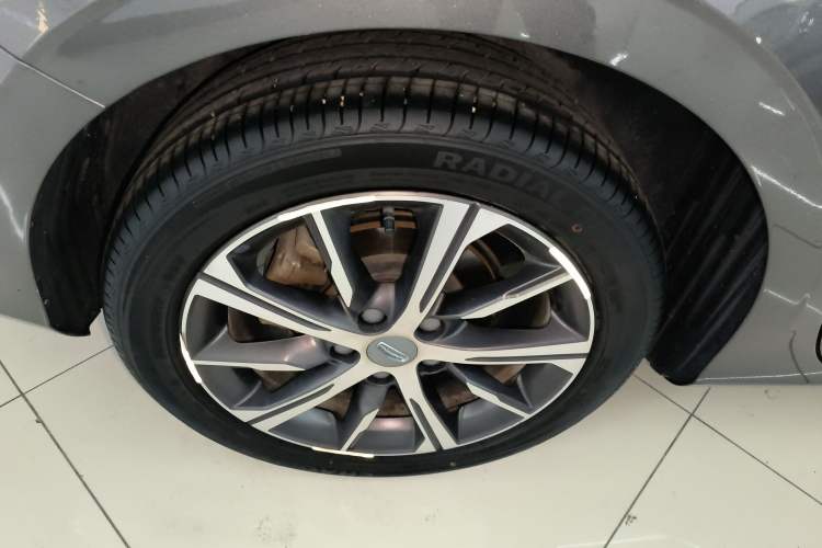 Used Geely Auto Emgrand 2022 4th Generation 1.5L CVT Flagship Model
