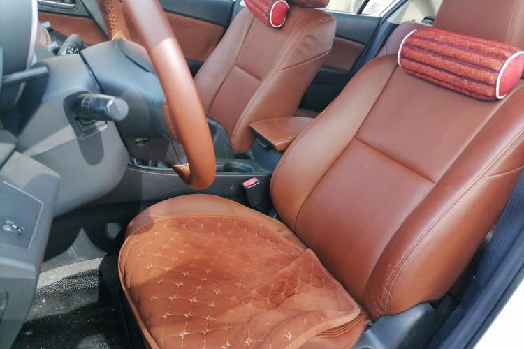 Used Mazda Mazda 3 2015 Sedan 1.6L Manual Comfort Model