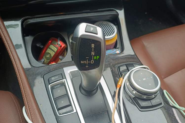 Used BMW 5 Series 2013 525Li Leading Model Gear Lever