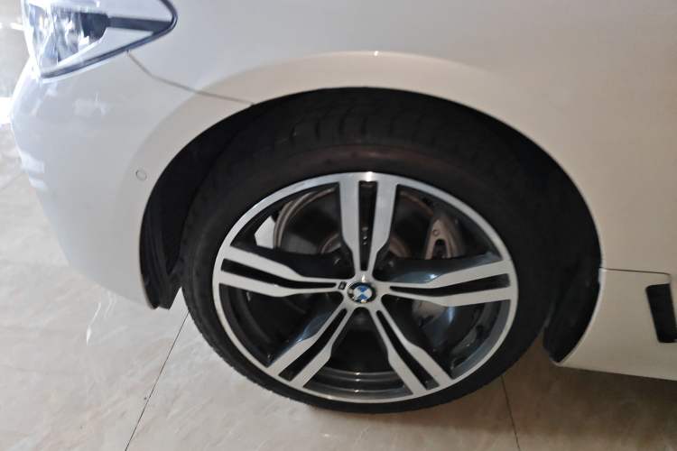 Used BMW 6 Series GT 2018 640i xDrive M Sport Package