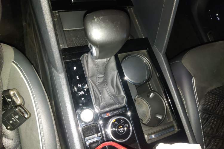 Used Volkswagen Teramont X 2019 380TSI Four-Wheel Drive Prestige Luxury Edition Gear Lever