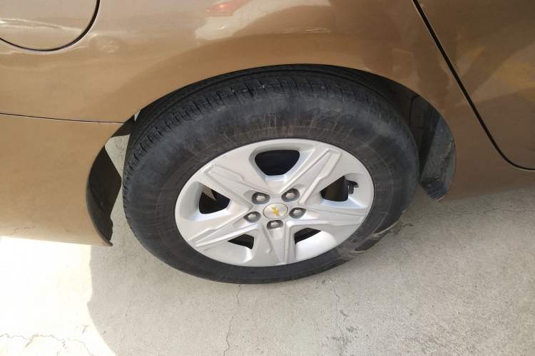 Used Chevrolet Cavalier 2018 320 Automatic Enjoyment Sunroof Edition Right Rear Wheel Hub