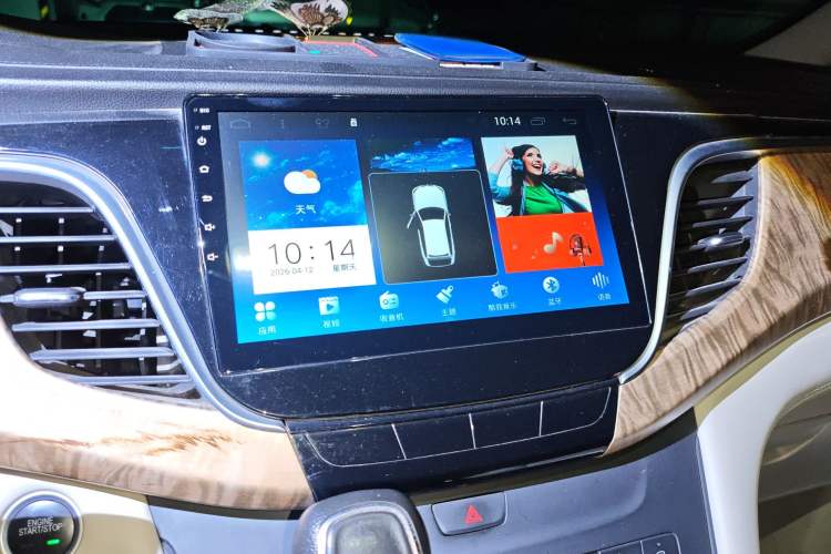 Used Buick GL8 2017 ES 28T Comfort Model China V Standard Audio And AC Panel