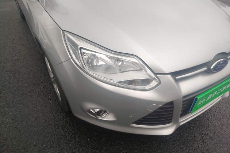 Used Ford Focus 2012 Sedan 1.6L Manual Fashion Edition