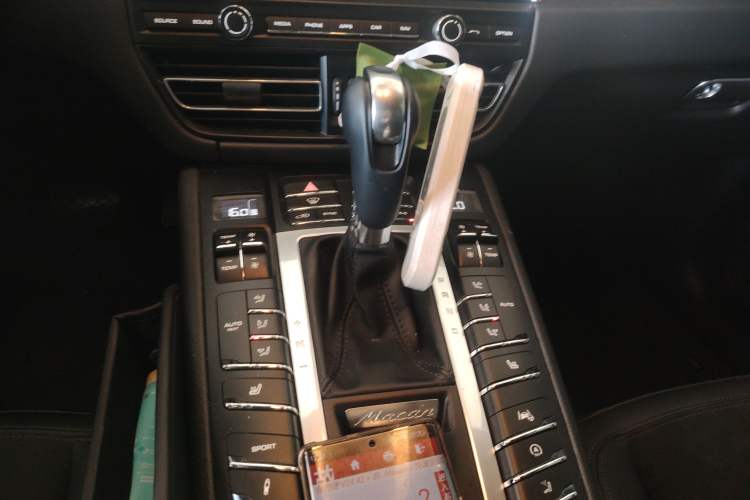 Used Porsche Macan 2020 Macan 2.0T