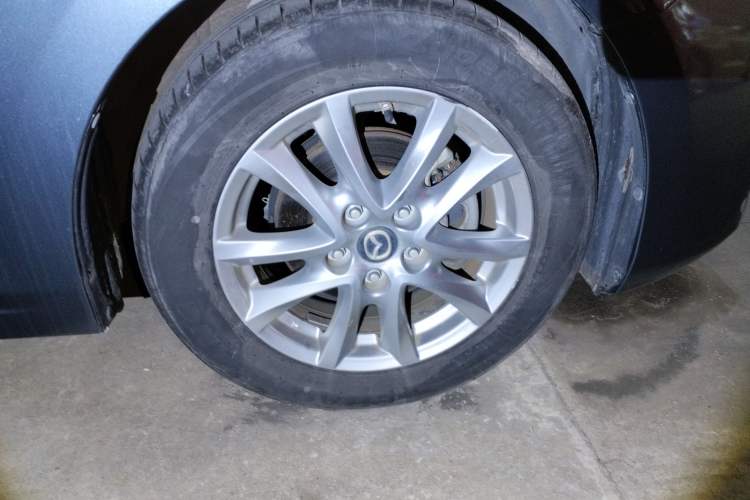 Used Mazda 3 Axela 2019 Cloud-Control Edition Hatchback 1.5L Automatic Comfort Model China VI Standard Right Front Wheel Hub