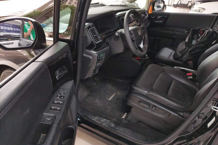 Used Honda Elysion 2019 2.0L Hybrid Luxury Edition