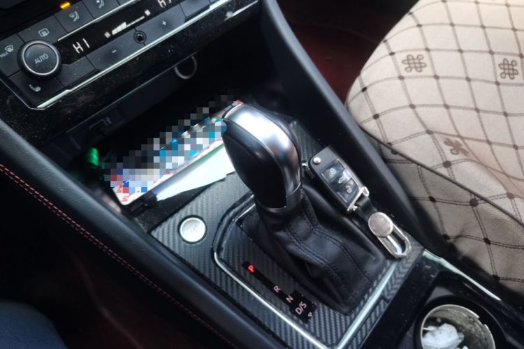 Used Jetta VS5 2022 280TSI Automatic High-Gloss Glory Edition Gear Lever