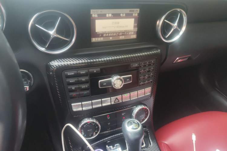 Used Mercedes-Benz SLK-Class 2011 SLK 200 Fashion Model

