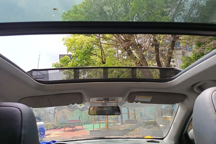 Used Roewe RX3 2018 1.6L Manual Internet Smart Edition Headliner