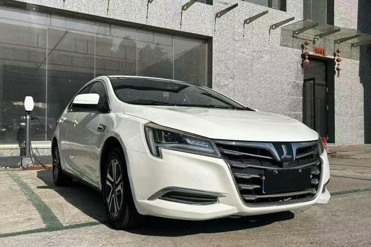 Used Luxgen 5 2015 1.8T Automatic Smart Model