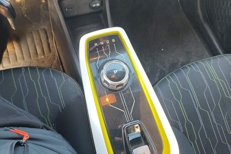 Used CHANGAN OSHAN Benni E-Star 2020 Heartbeat Edition NMC Lithium Gear Lever