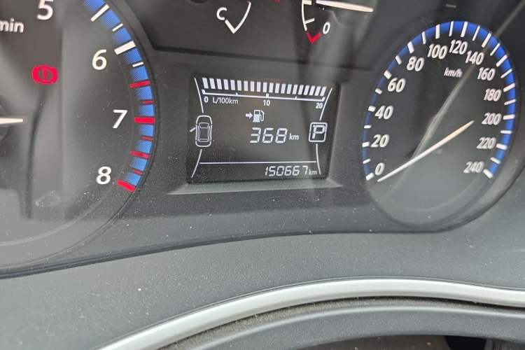 Used Venucia T90 2017 2.0L CVT Smart Edition Odometer Close Up