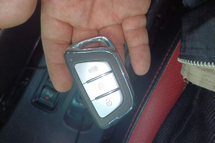 Used JAC iEV7S 2018 Smart Enjoyment Model
