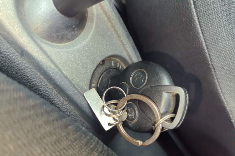 Used smart fortwo 2012 1.0 MHD Hardtop Standard Edition Vehicle Key