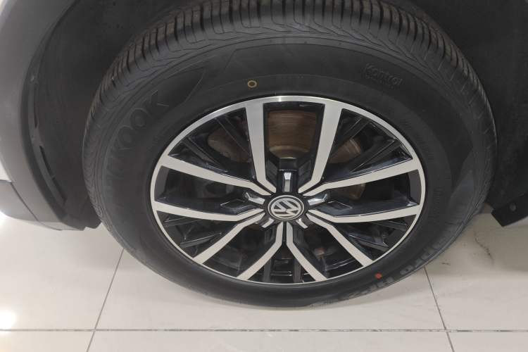 Used Volkswagen Tiguan L 2018 Facelift 330TSI Automatic Two-Wheel Drive Luxury Edition
