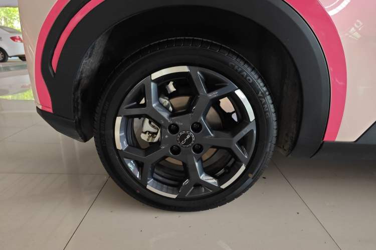 Used BYD Seagull 2024 Honor Edition 405km Flying Version Right Rear Wheel Hub