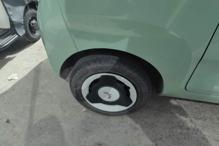 Used Wuling Hongguang MINIEV 2022 Macaron Premium Model – Lithium Ternary Battery