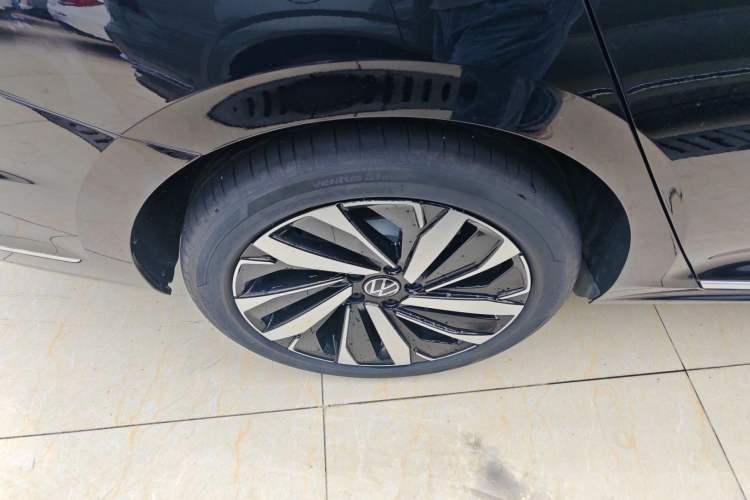 Used Volkswagen Passat 2024 380TSI Dragon Edition