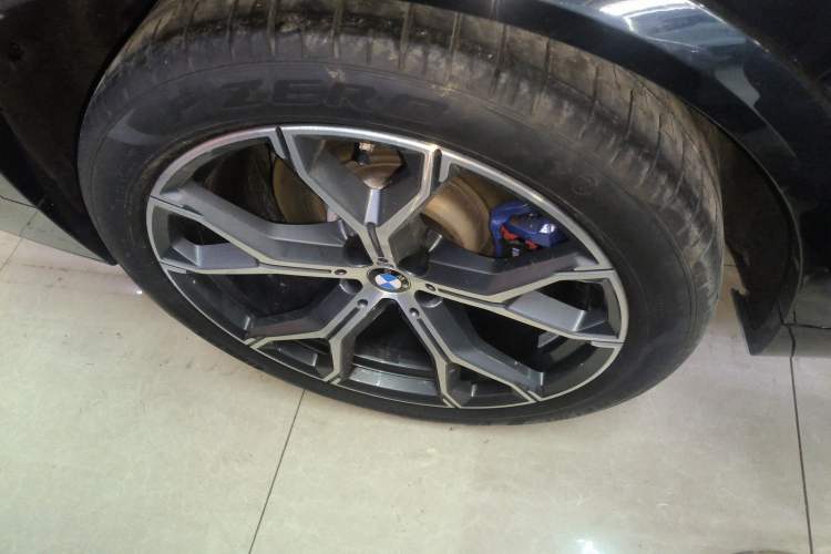 Used BMW X5 2021 xDrive40i Luxury Model with M Sport Package