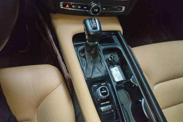 Used Volvo S90 2017 T4 Zhiyuan Edition Gear Lever