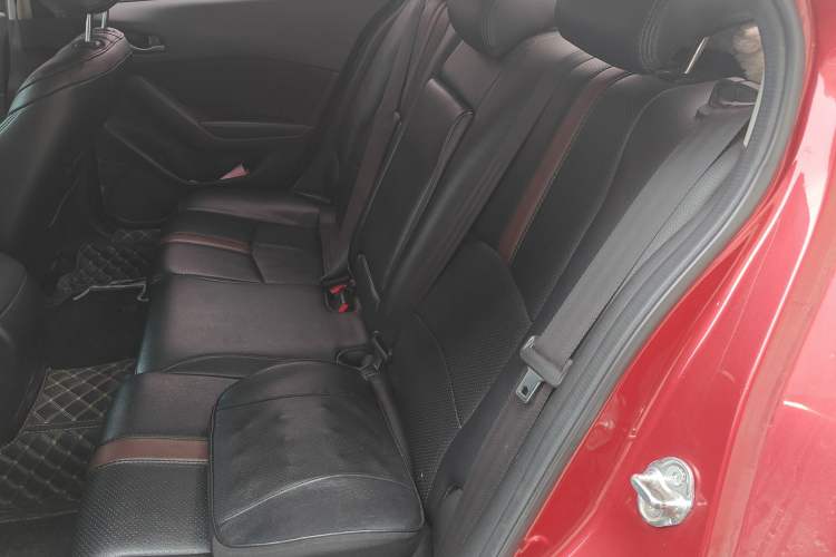 Used Mazda Mazda 3 Axela 2017 Sedan 1.5L Automatic Comfort Model Emission Standard China V
