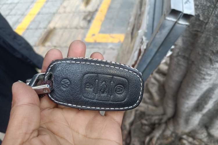 Used Volkswagen Phideon 2019 380TSI Two-Wheel Drive Business Edition China VI Standard