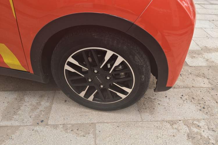 Used Chery QQ Little Ant 2022 Sweet Pink Edition Half-Sugar Version Lithium Iron Phosphate 30 kW 301 km