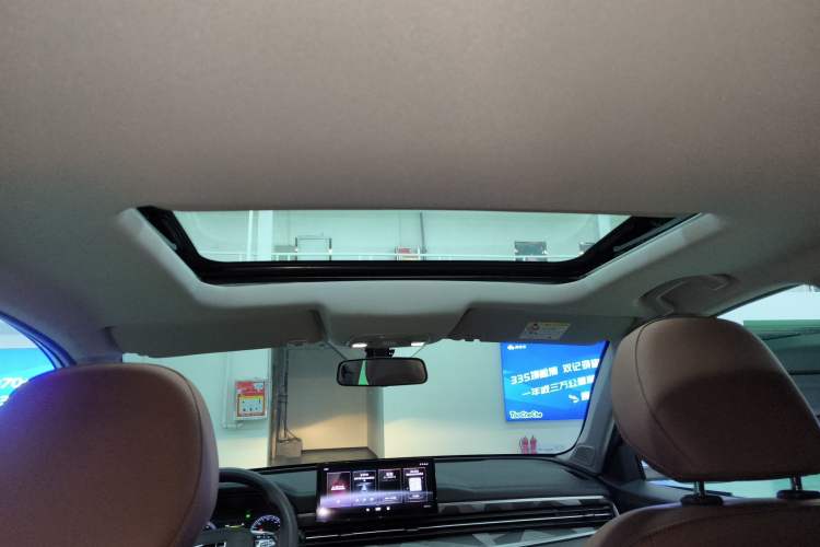 Used Geely Auto Vision X6 2021 PRO 1.4T Automatic Prestige Model
