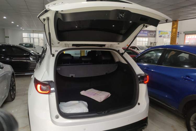 Used Mazda CX-5 2024 2.0L Automatic Two-Wheel Drive ZhiShang Version
