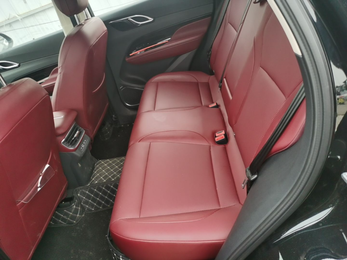 Hongqi HS3 PHEV 2025 Model 117km Jingwei Edition — снимка 20