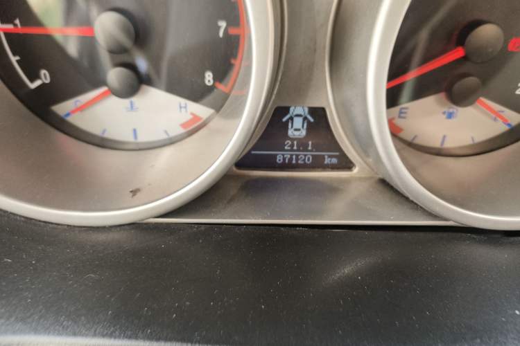 Used Geely Auto GX7 2013 2.0L Manual Luxury Version
