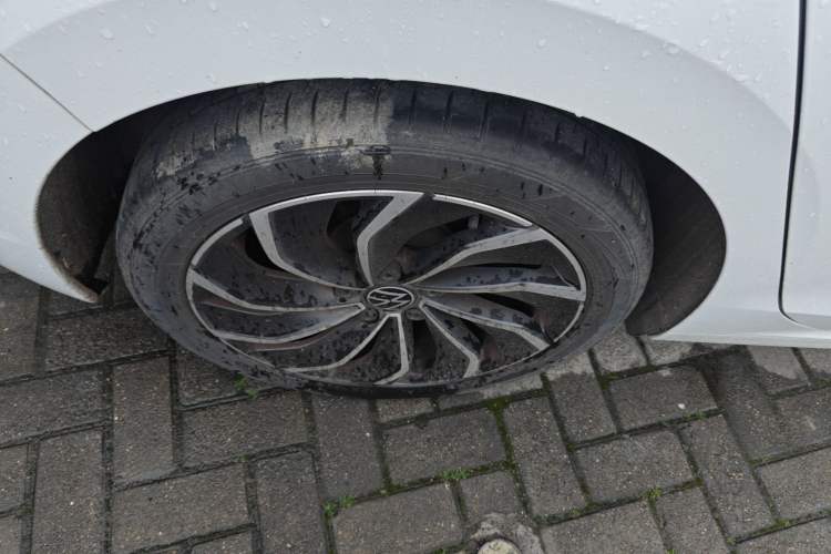 Used Volkswagen Golf 2021 280TSI DSG Pro Right Rear Wheel Hub