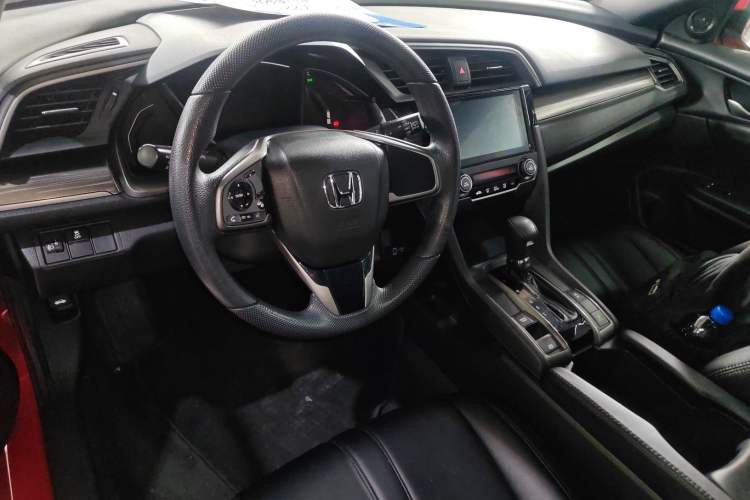 Used Honda Civic 2021 HATCHBACK 220TURBO CVT New Trendsetter Interior 2
