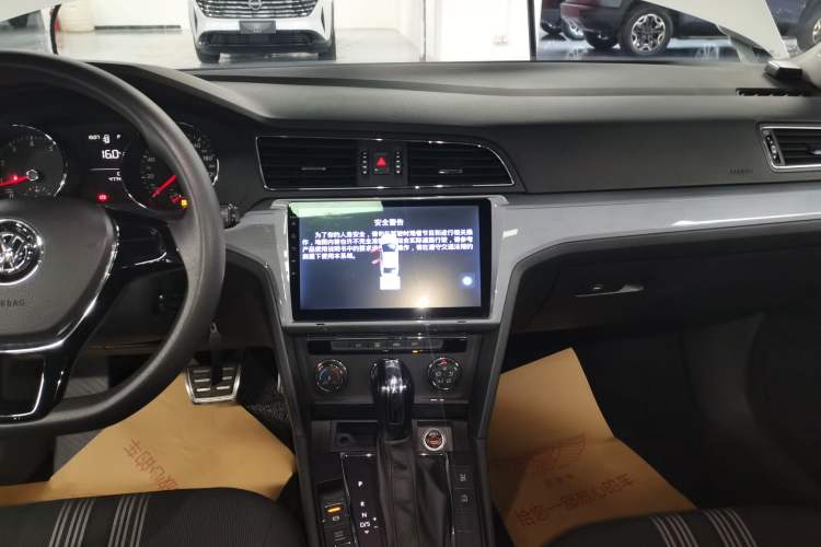 Used Volkswagen Lamando 2017 230TSI DSG Fashion Edition
