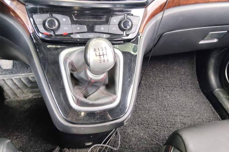 Used Haval H6 2013 Sports Edition 1.5T Manual Two-Wheel Drive Elite Model