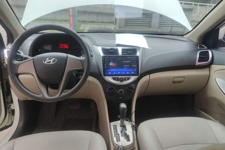 Used Hyundai Verna (older generation) 2014 1.4L Automatic Smart GLS