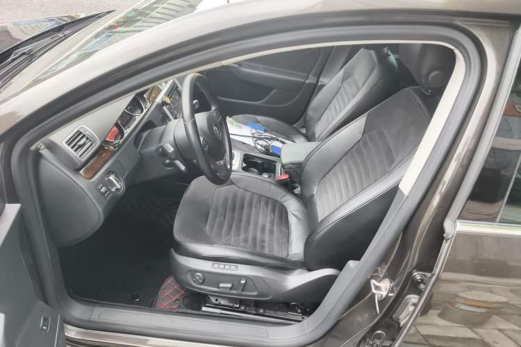 Used Volkswagen Magotan 2012 Travel Edition 2.0 TSI Comfort Version
