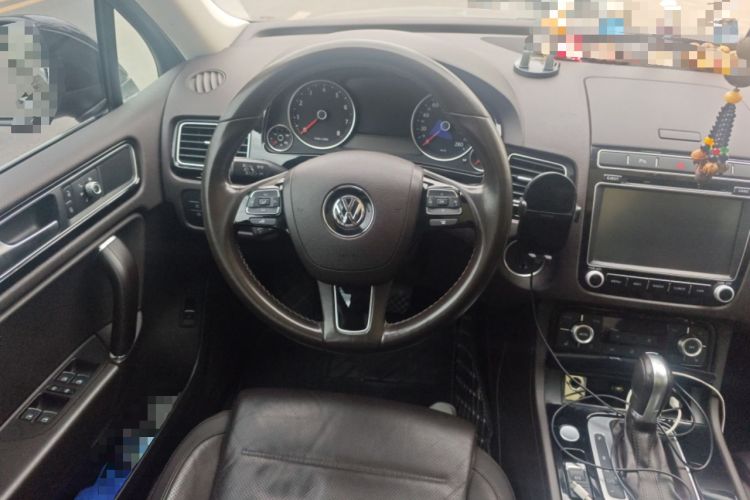 Used Volkswagen Touareg 2017 3.0 TSI Touareg Model Steering Wheel