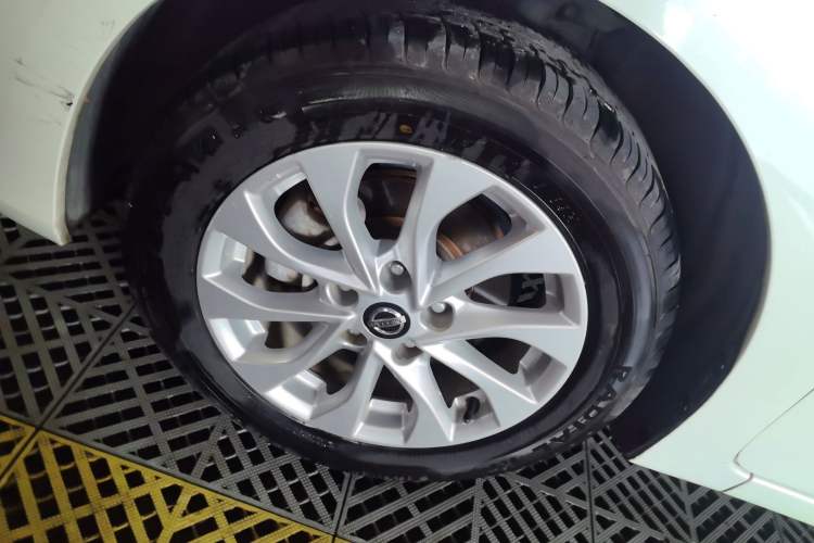 Used Nissan Sylphy 2016 1.6 XL CVT Luxury Edition Exterior 2