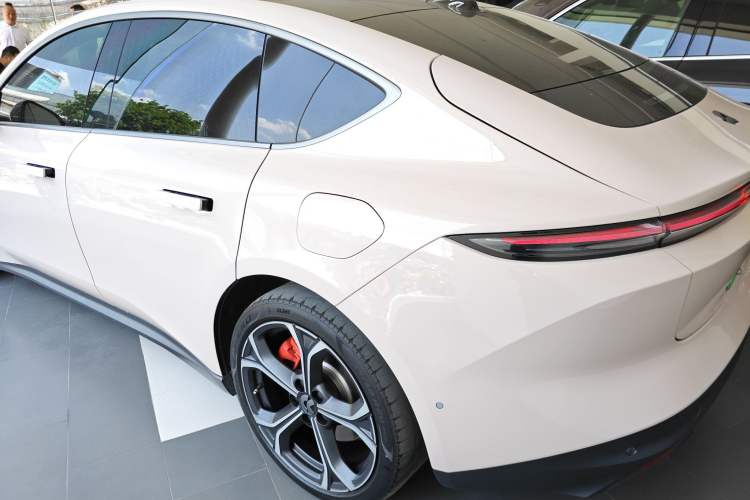 Used Nio ET5 2022 75 kWh