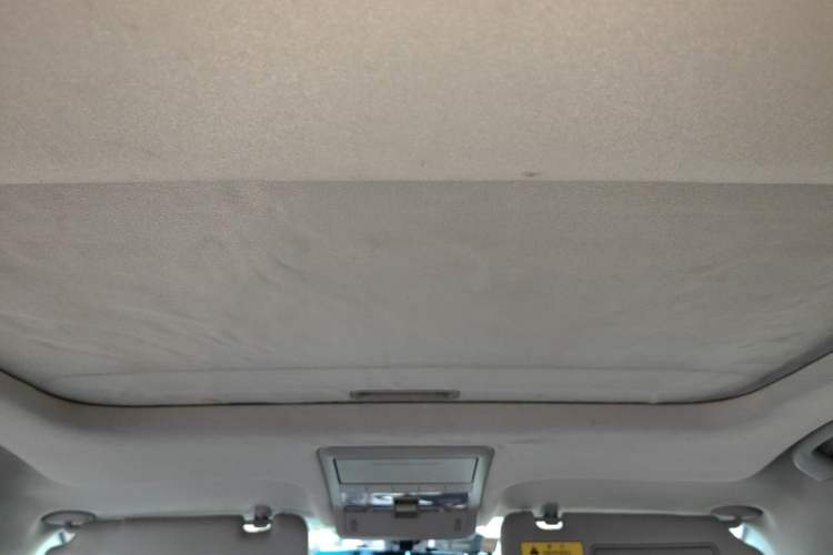 Used Chevrolet Captiva 2015 2.4L 4x4 Flagship Edition 7-Seater Headliner