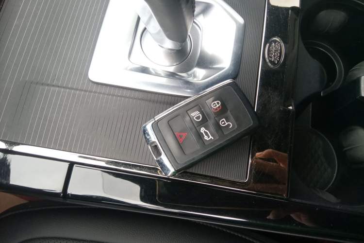 Used Land Rover Range Rover Evoque 2020 249 PS R-DYNAMIC S Sport Edition